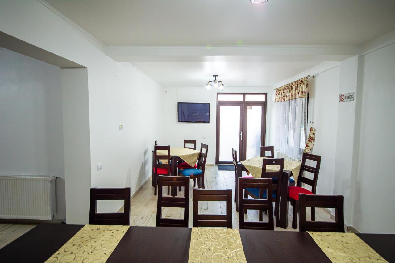 Villa Casa Avram Râmnicu Vâlcea Exterior foto