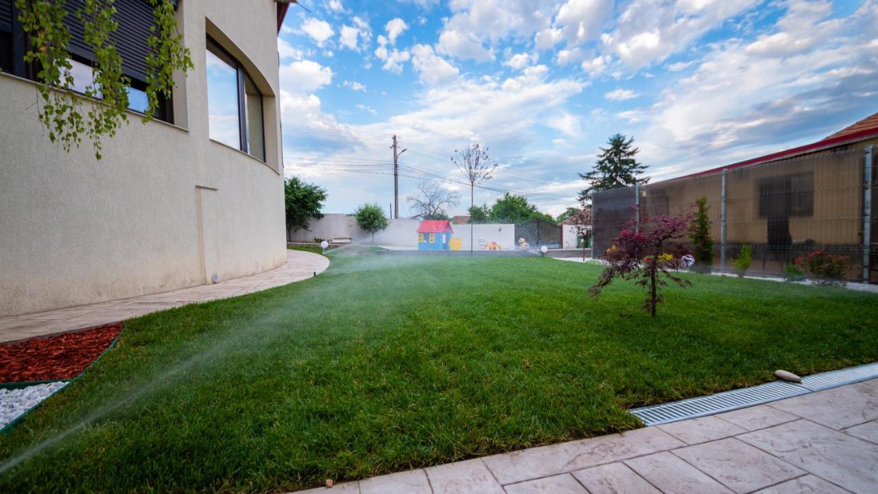 Villa Casa Avram Râmnicu Vâlcea Exterior foto
