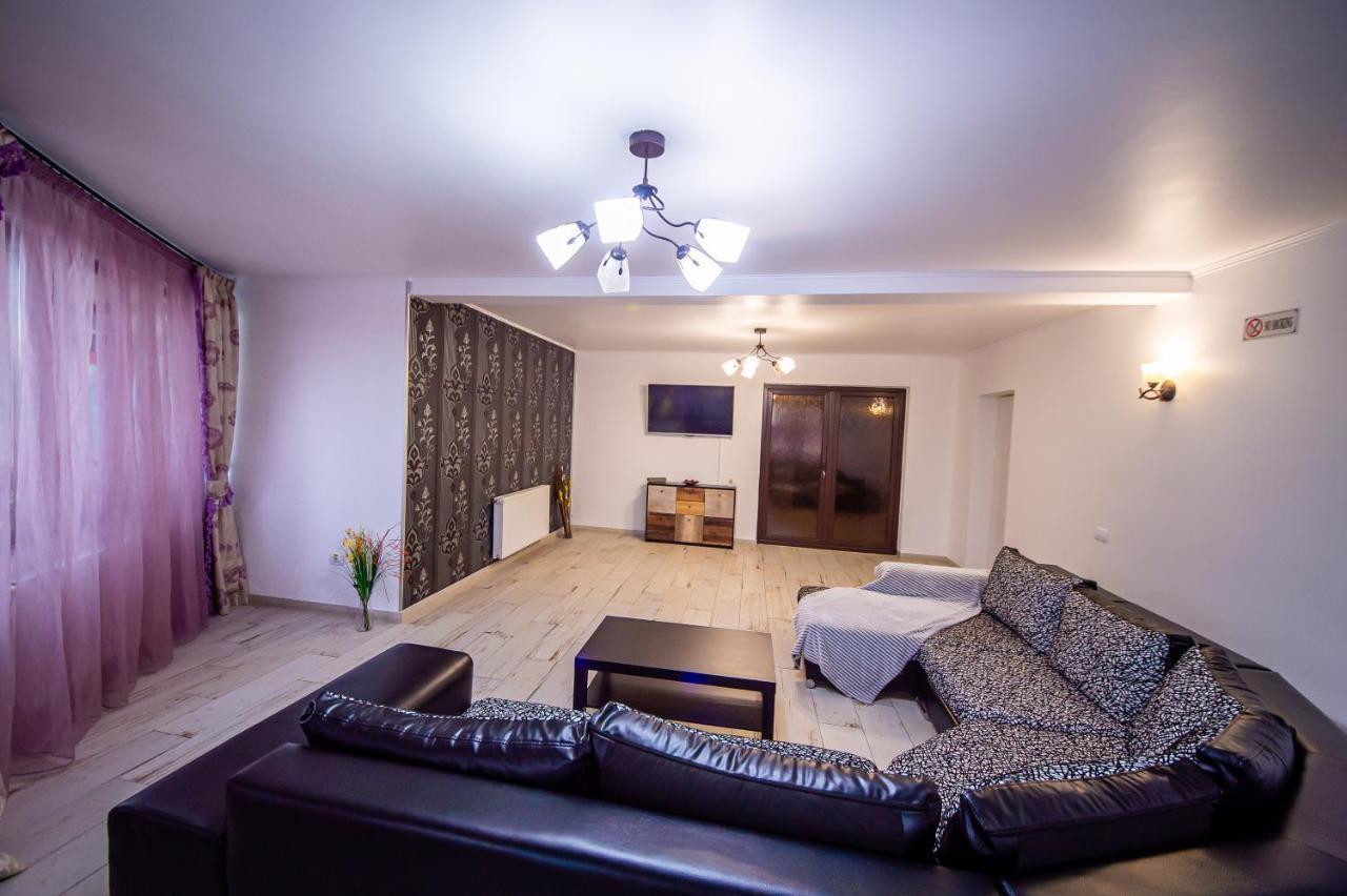 Villa Casa Avram Râmnicu Vâlcea Exterior foto